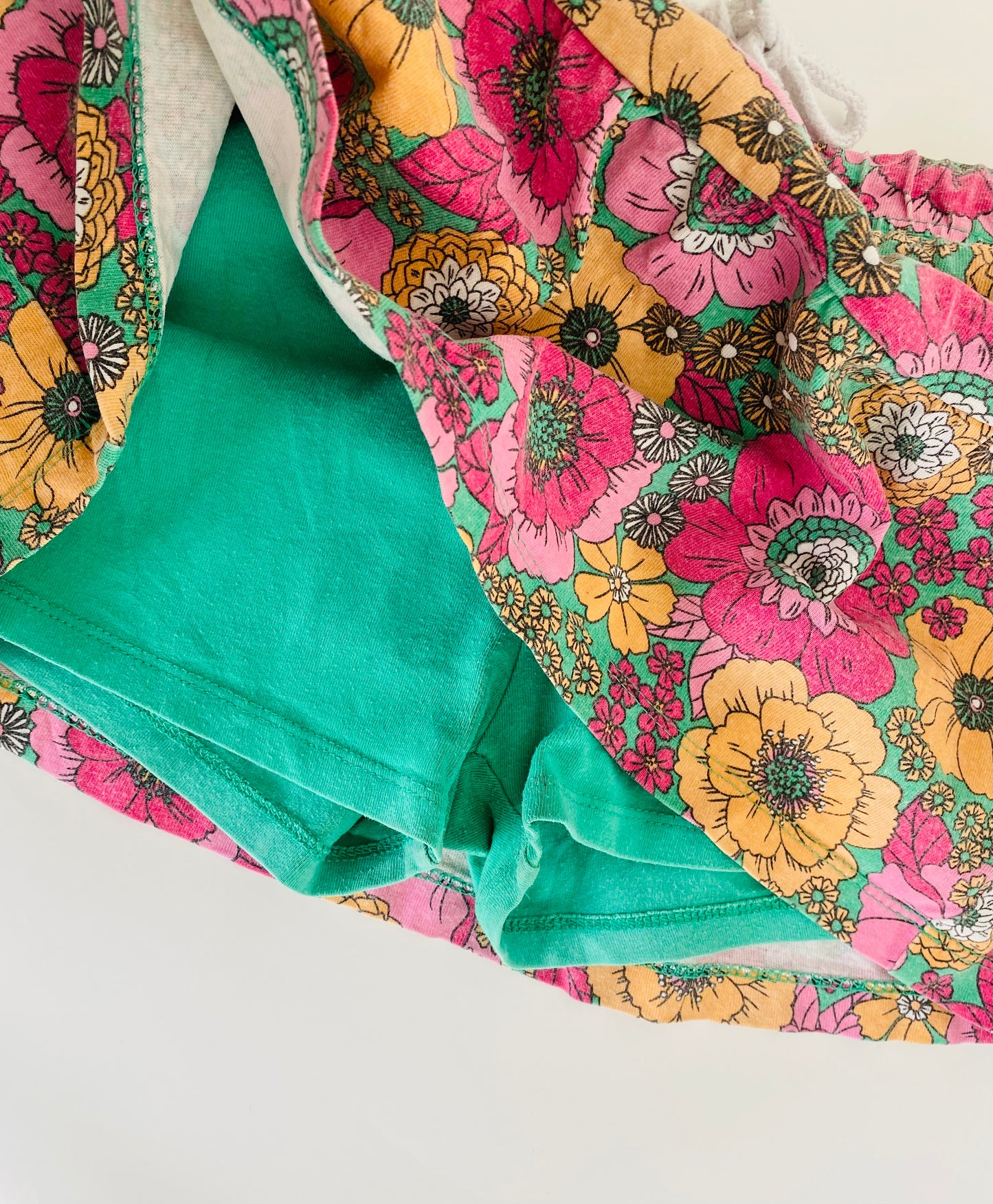 Mac + Ellie Retro Floral Skirt
(6YR)