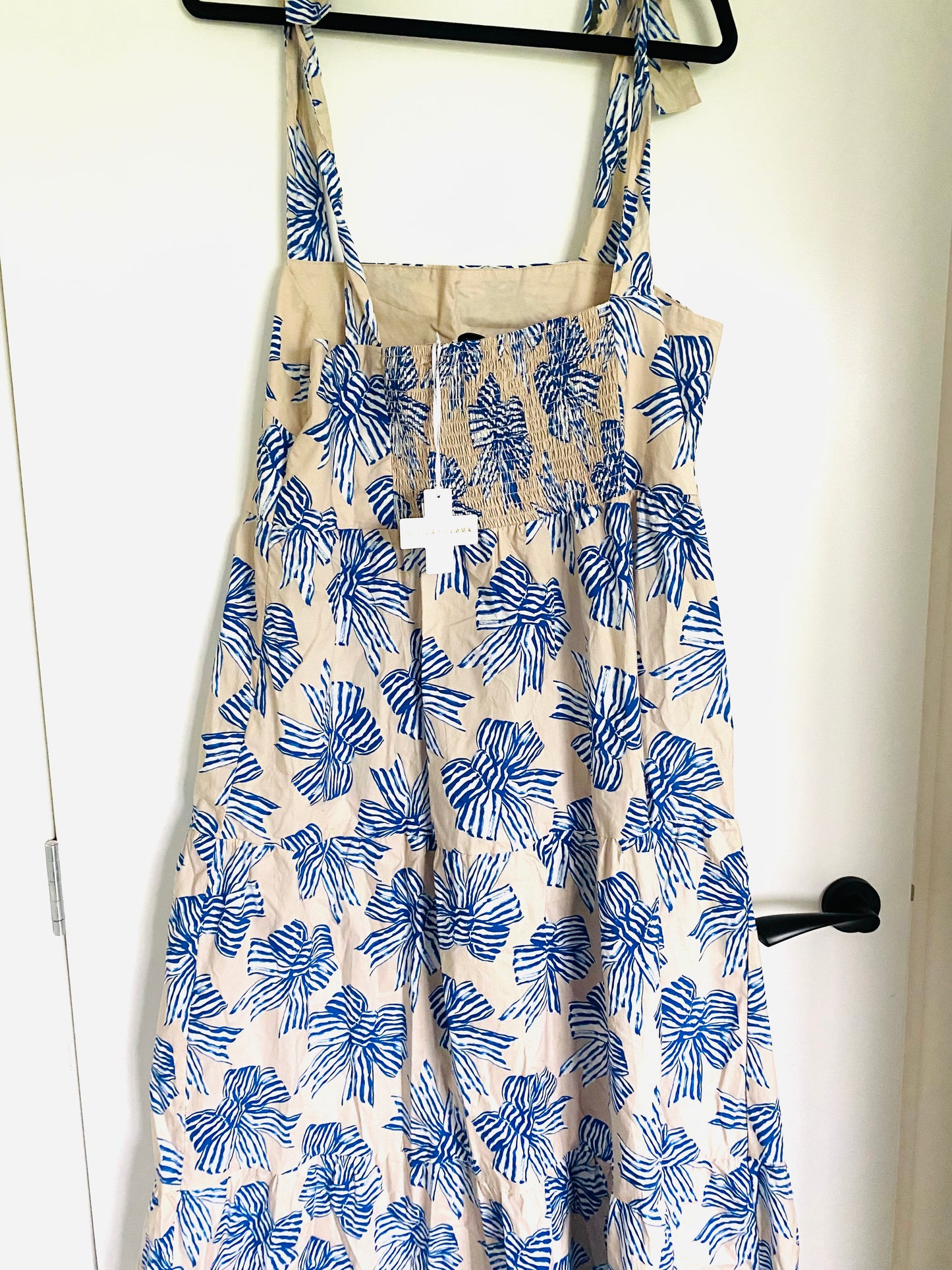 BNWT Stella + Gemma Ivy Dress (Size 14)