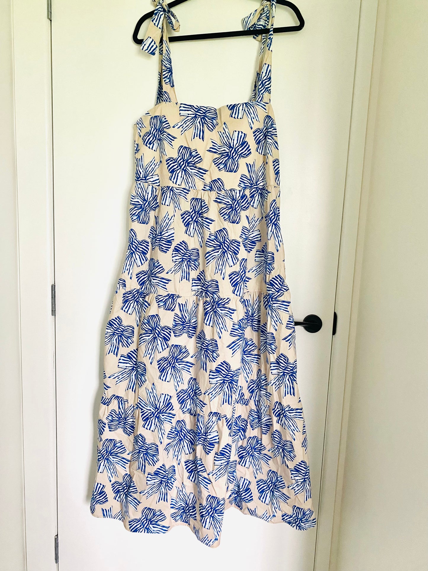 BNWT Stella + Gemma Ivy Dress (Size 14)