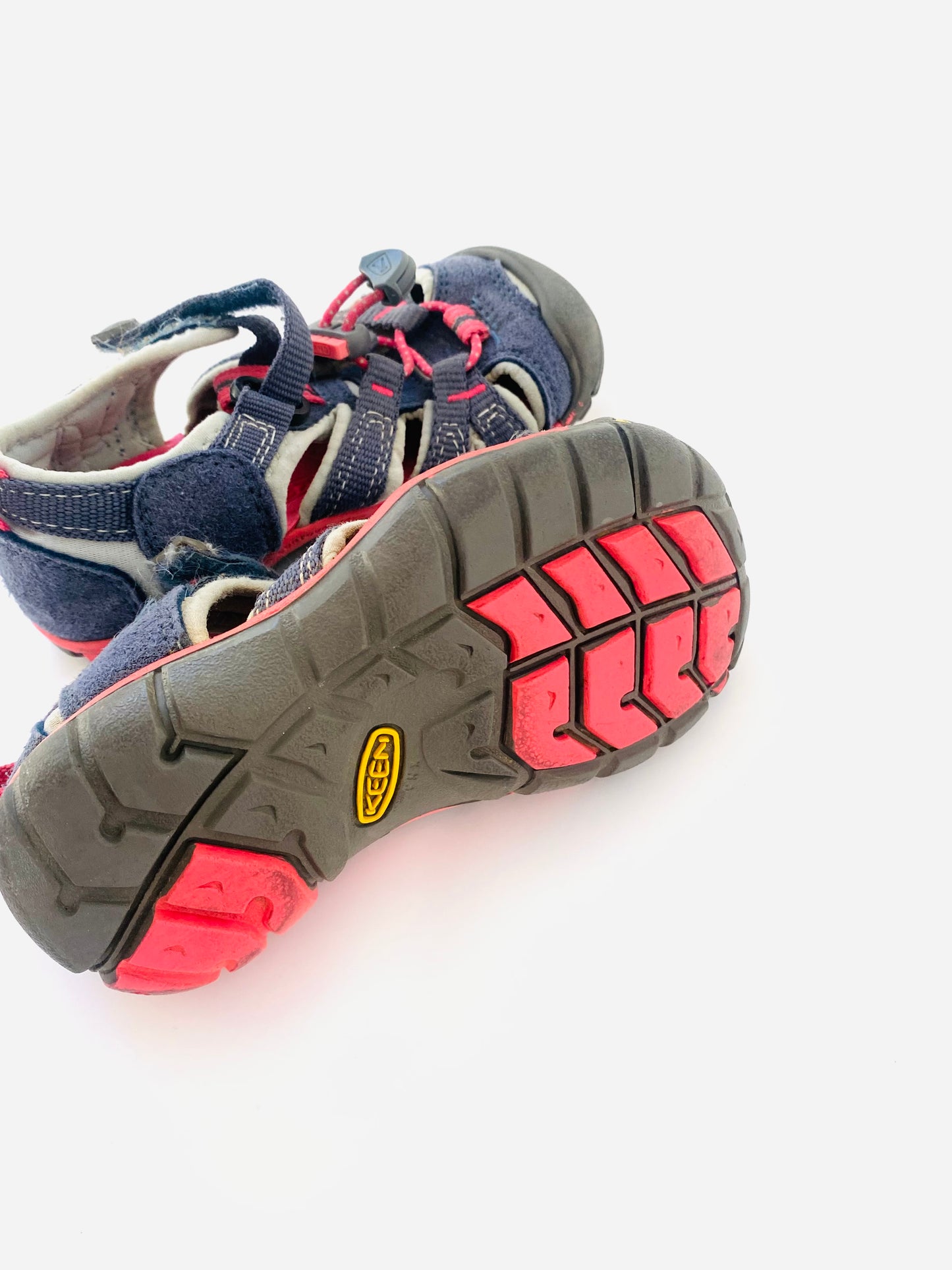 Keen Seacamp Sandals (2YR / 3YR / US9)