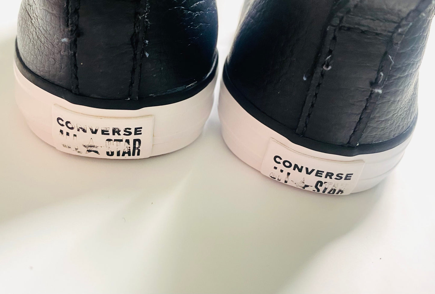 Converse Velcro Sneakers (3YR / 4YR)