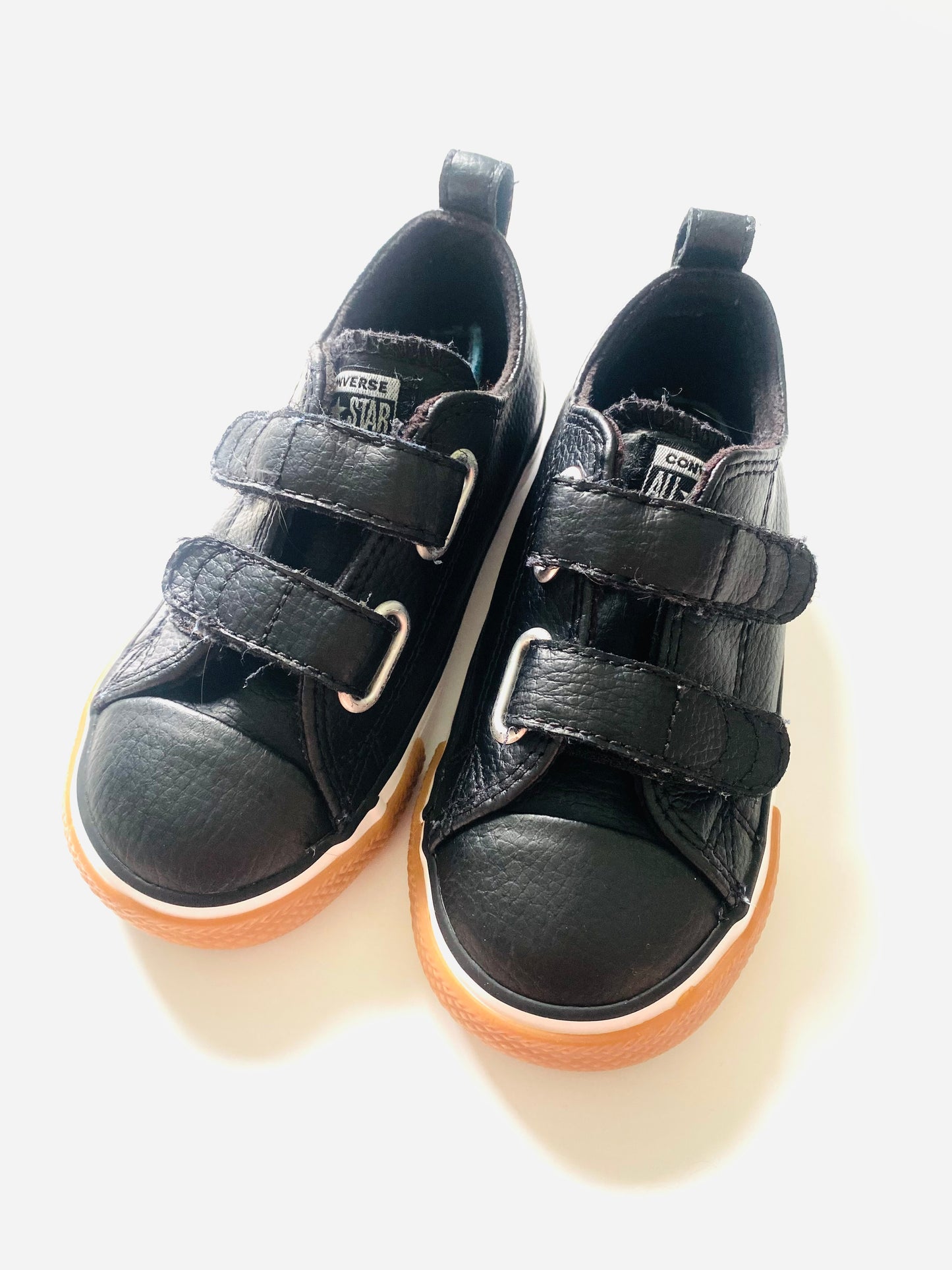 Converse Velcro Sneakers (3YR / 4YR)