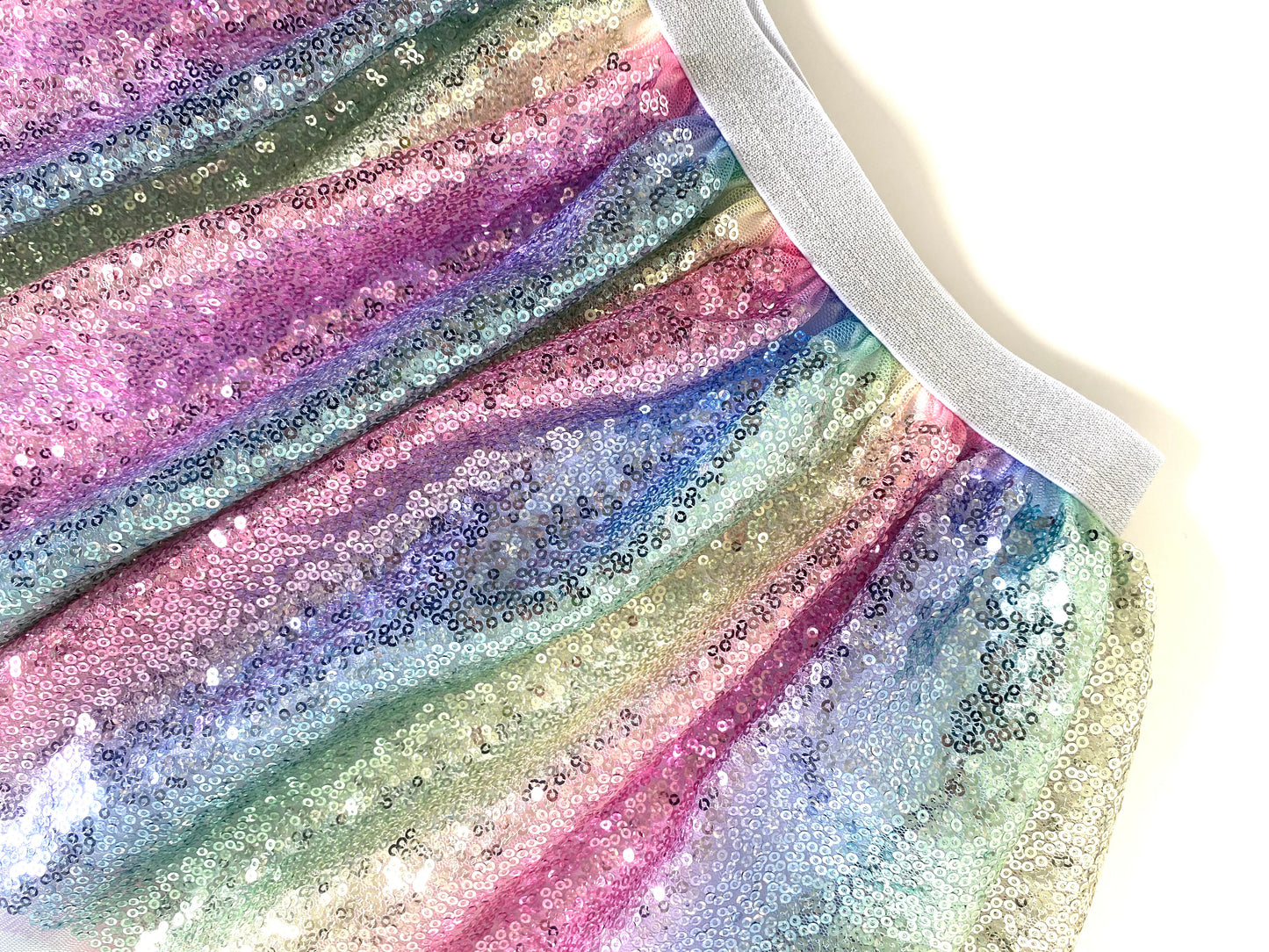 Pastel Rainbow Sequin Squirt (4YR)