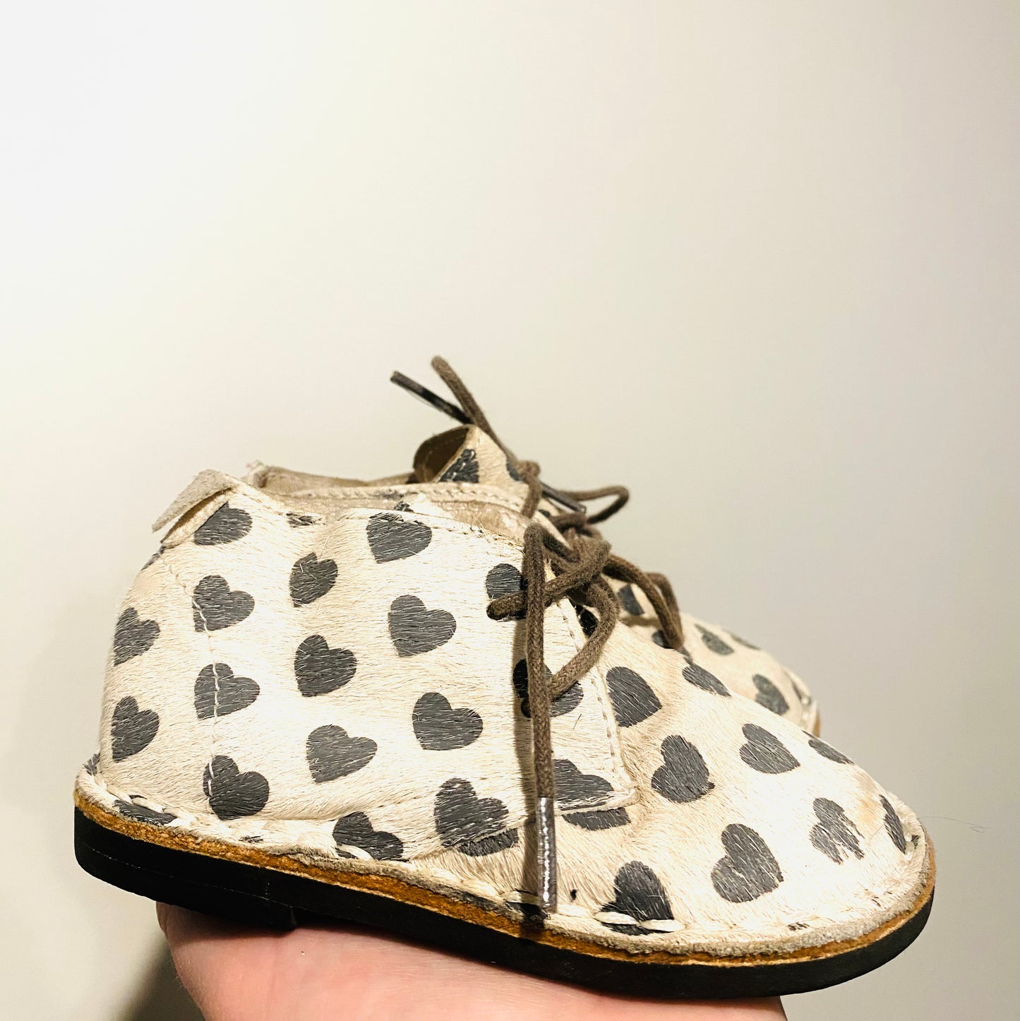 Country Road Leather Heart Shoes (EU22 / 1YR)
