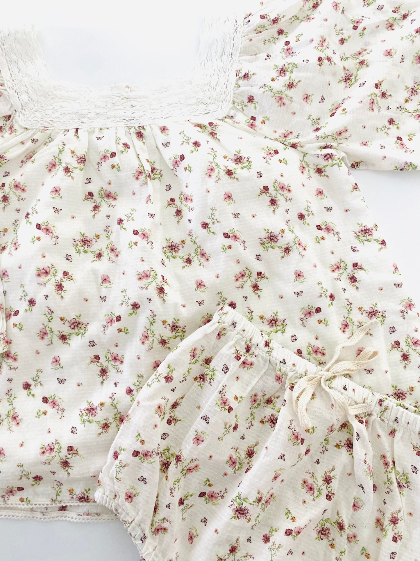 Jamie Kay Set (1YR)